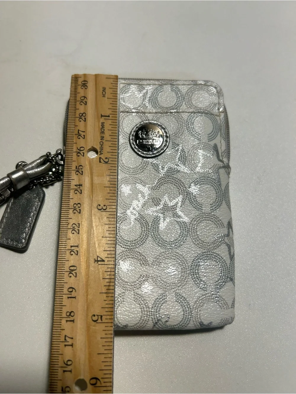 VTG Coach Silver Signature Wristlet Card Wallet Hang Tag Stars phone case camera